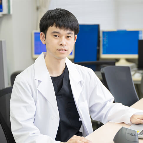 岡 優介
