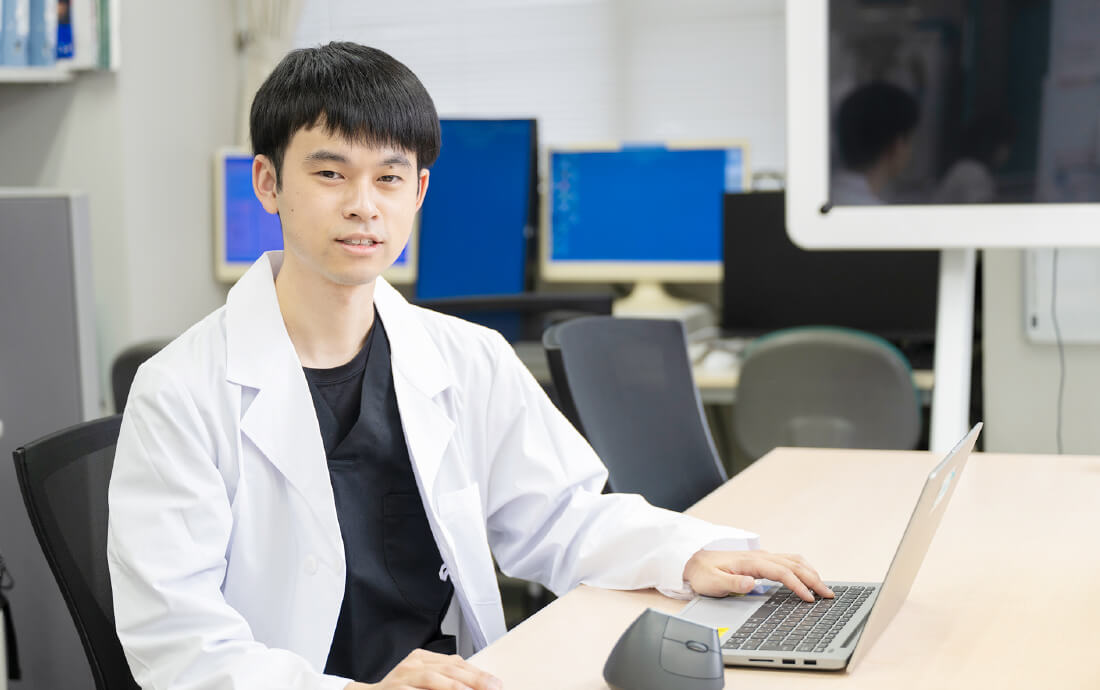 岡 優介